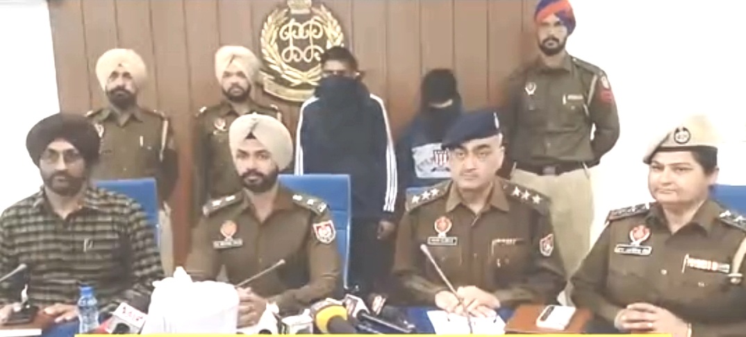 Nawanshahr police arrested two youths with 6 kg of opium
